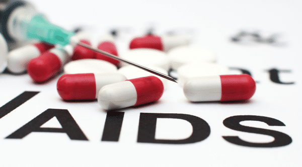 艾滋病出国治疗：英国科学家研发出提高艾滋病治效果果的新技能